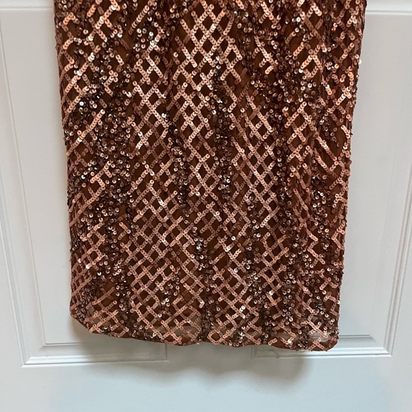 NWT Mac Duggal high halter sequin cocktail dress in copper - Picture 9 of 12